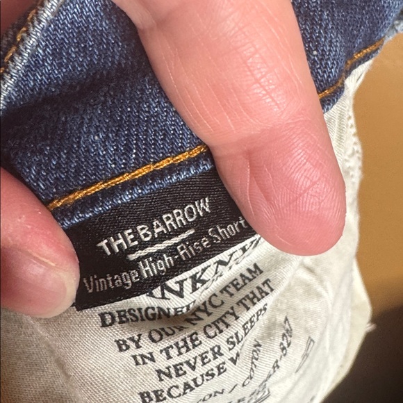 NWT Blank NYC The Barrow Vintage High Rise Distressed Jean Short Size 27 - Picture 10 of 10